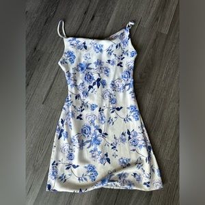 URBAN OUTFITTERS COWL NECK BLUE FLORAL MINI DRESS